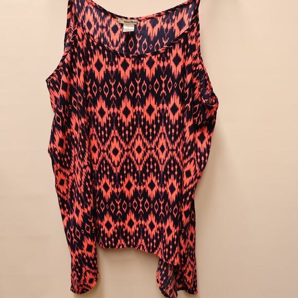 Ultra Teeze Size 3X Sun Top Assymetric Hem Sleeveless Drapes Nice - Picture 11 of 12